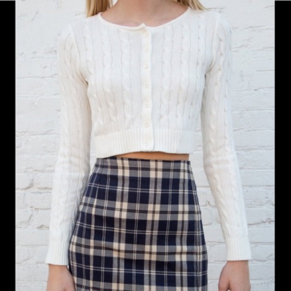 Brandy Melville Athelia cable knit cardigan